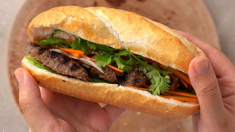 Bánh mì kẹp thịt